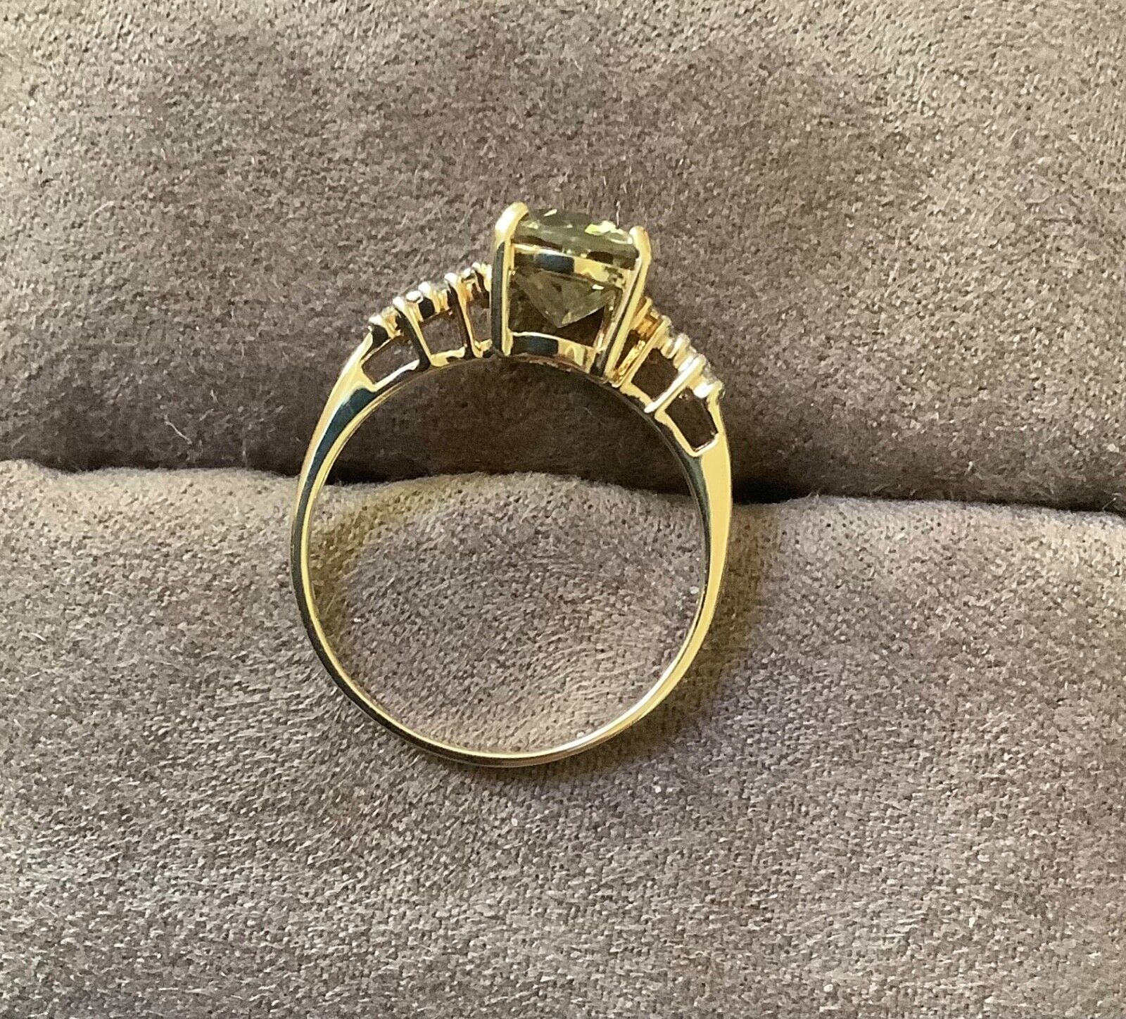 9ct colour change garnet and diamond ring size N1/2 yellow gold hallmarked