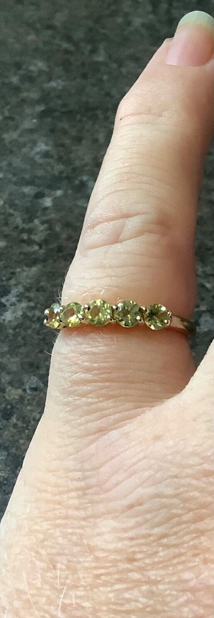 9ct 5 stone yellow green gemstone size N1/2-O yellow gold colour changing