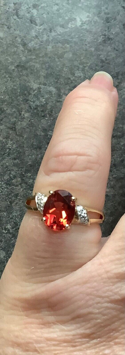 9ct red gemstone and diamond ring size N yellow gold