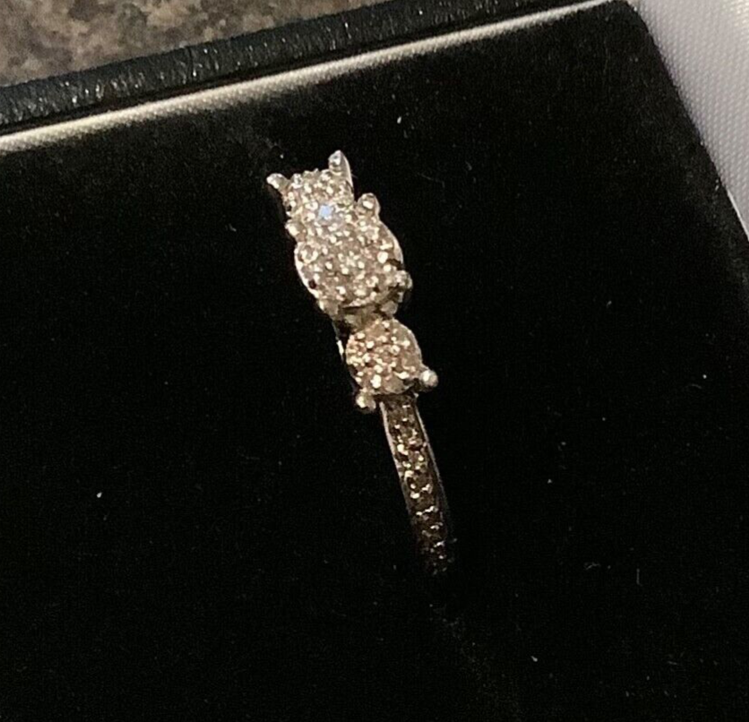 9ct white gold natural diamond trilogy cluster ring size N1/2