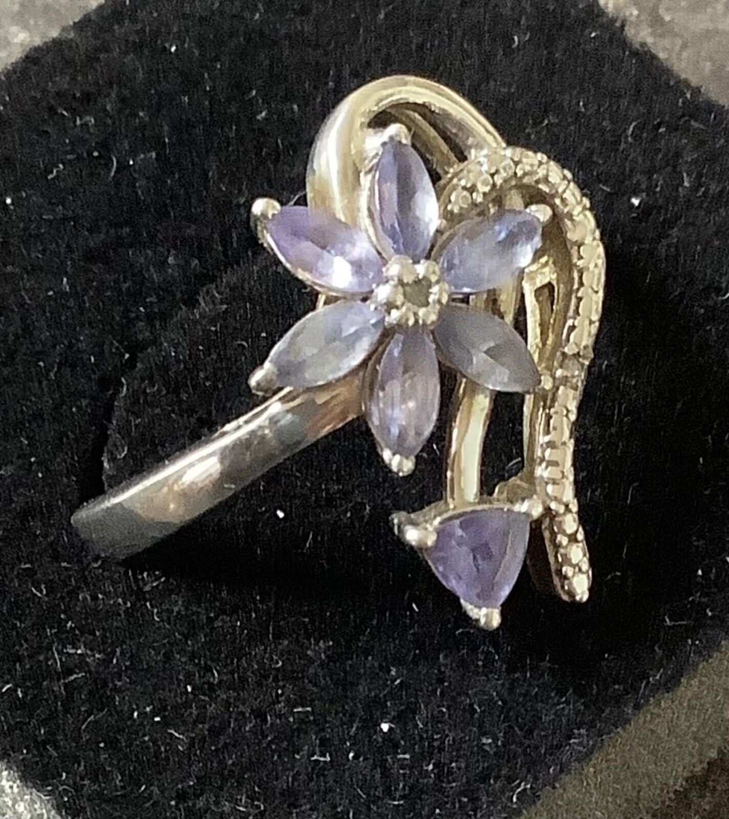 925 silver Natural tanzanite and diamond floral swirl ring size V