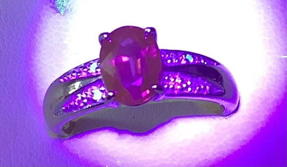 9ct burgundy gemstone diamond rind size N yellow gold hallmarked