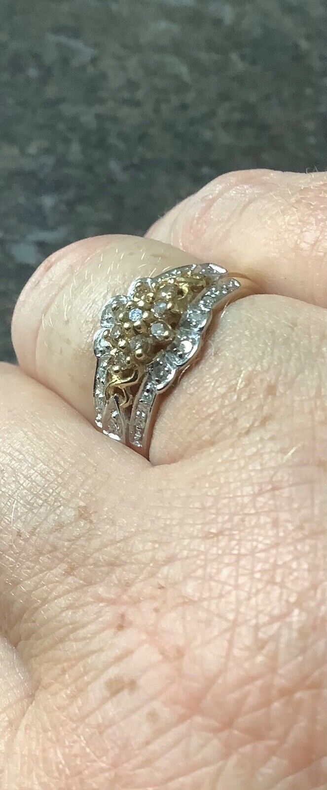 9ct white and champagne diamond cluster ring size S1/2 yellow gold