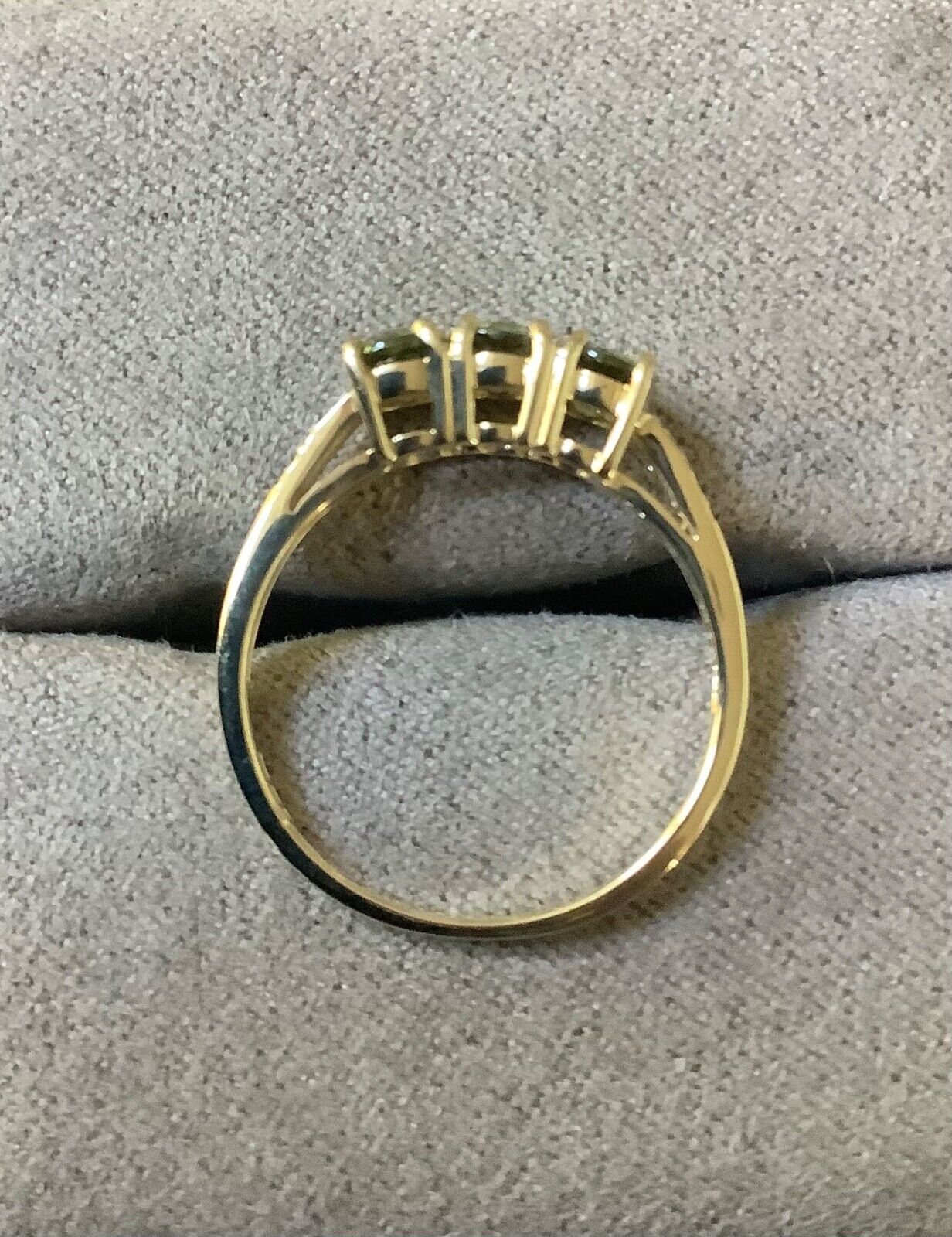 9ct Demantoid garnet and diamond trilogy ring size N1/2 yellow gold hallmarked