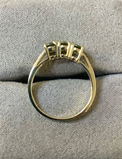 9ct Demantoid garnet and diamond trilogy ring size N1/2 yellow gold hallmarked