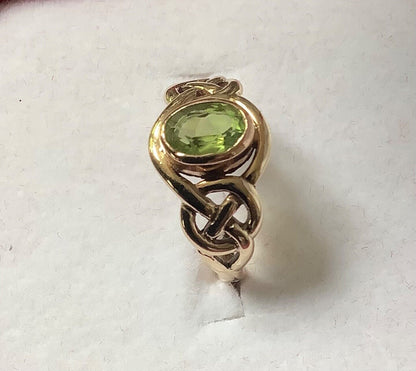 Clogau 9ct Peridot Celtic weave ring size K1/2 yellow and rose gold