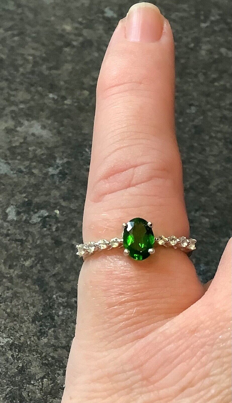 9ct Chrome diopside and white zircon ring size N white gold