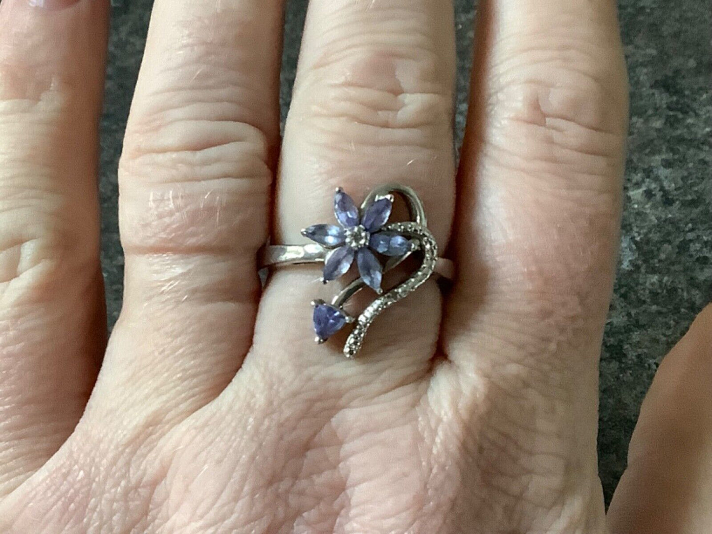 925 silver Natural tanzanite and diamond floral swirl ring size V