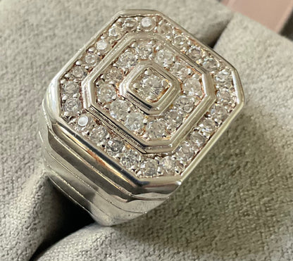 Mens 925 chunky CZ square ring size R1/2 Birmingham hallmark Sterling silver 10.02g Unisex