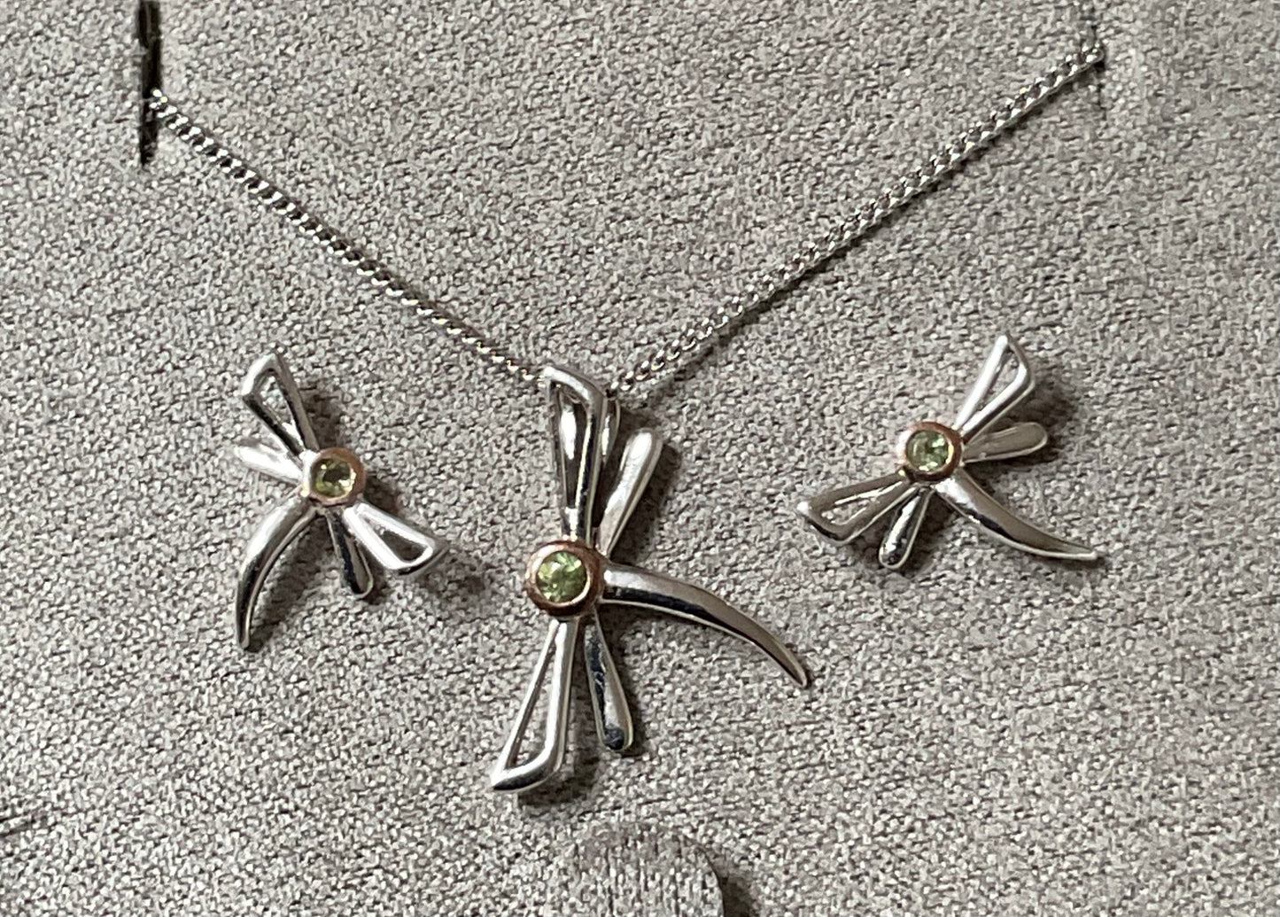Clogau Damselfly Peridot 18-22” necklace and earrings set in silver and rose gold