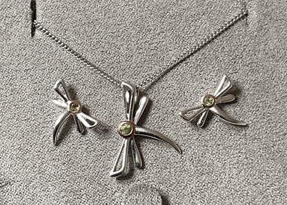Clogau Damselfly Peridot 18-22” necklace and earrings set in silver and rose gold