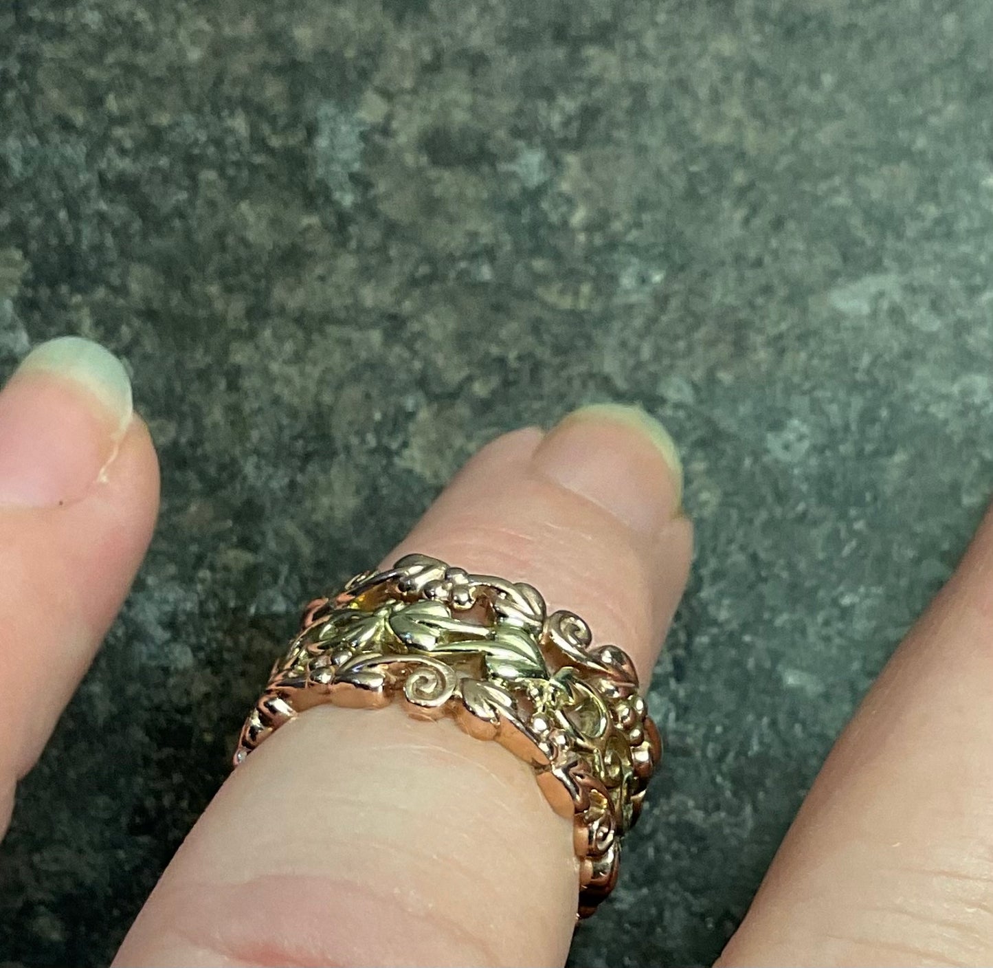 Clogau 9ct 3 row wide band ring in yellow and rose gold size L 7g