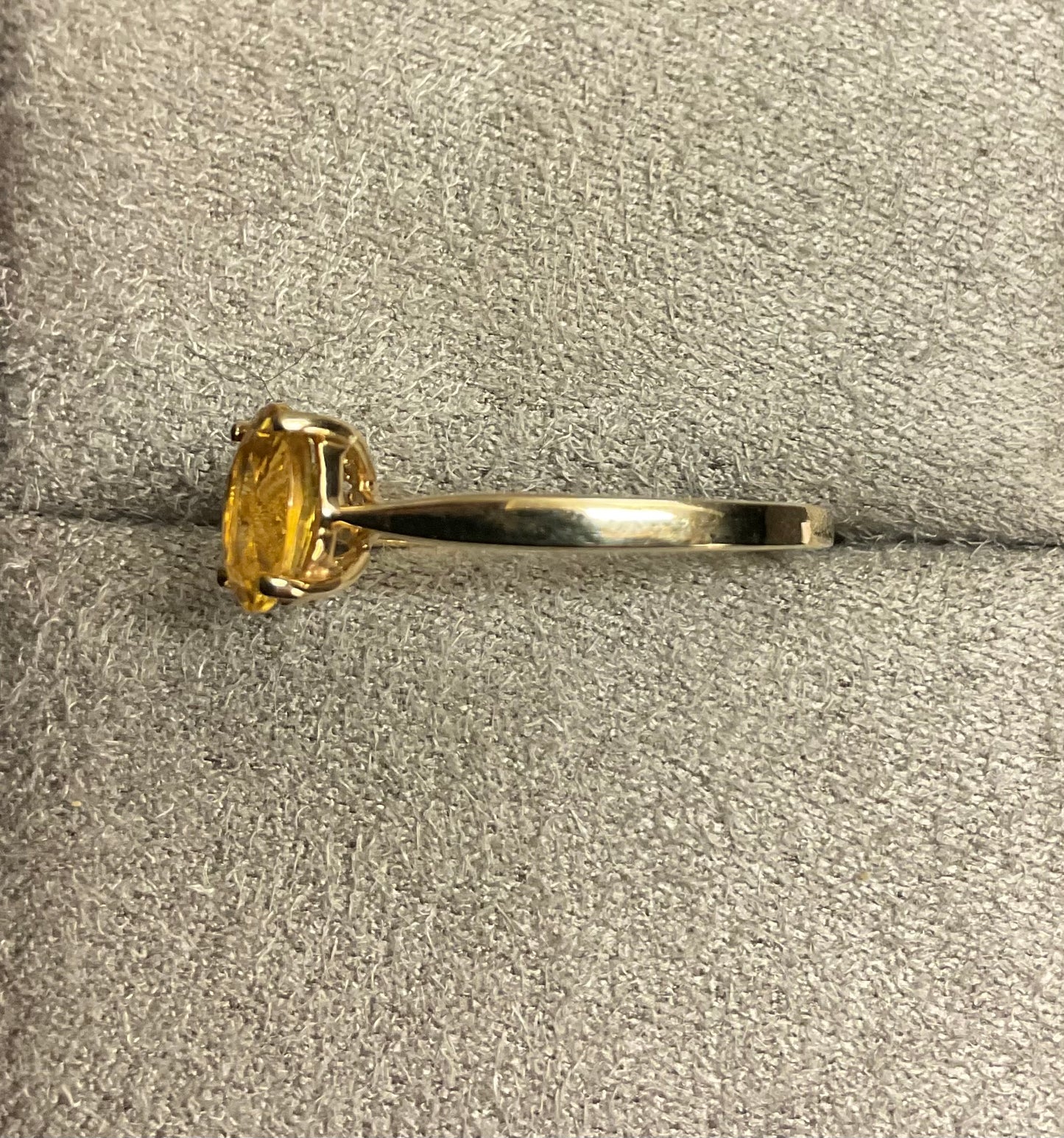 10K yellow gemstone oval solitaire ring size N1/2 yellow gold hallmarked TGGC