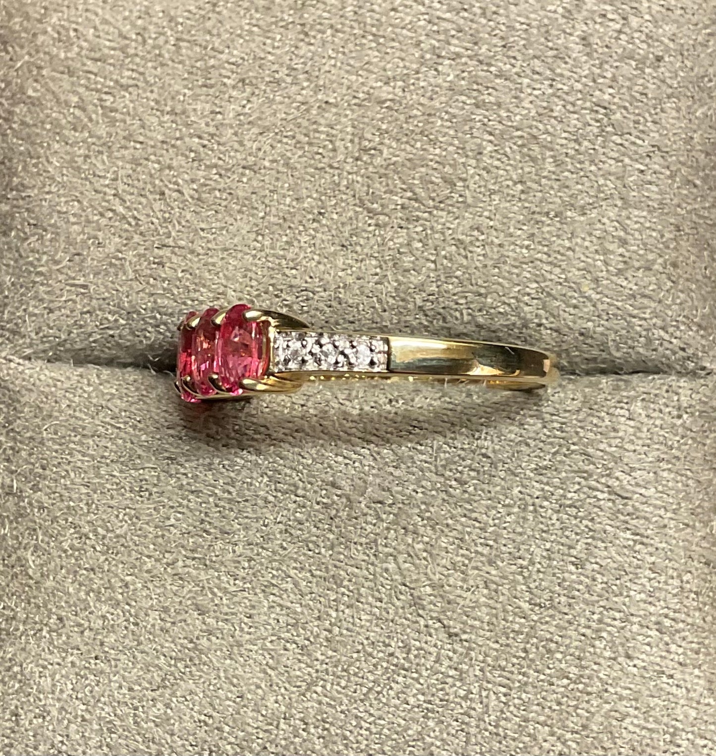 9ct pink spinel and zircon ring size N yellow gold hallmarked