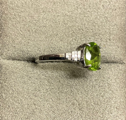 9ct peridot and diamond ring size N white gold hallmarked