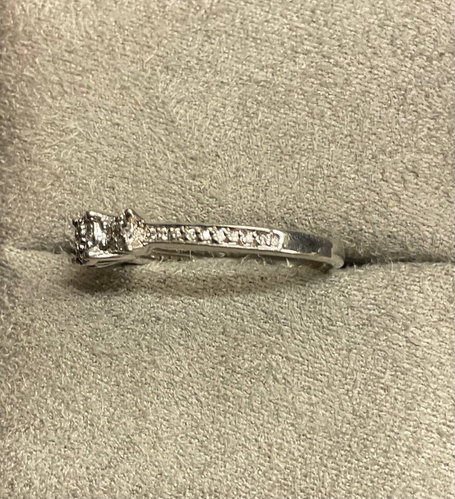 9ct Diamond trilogy cluster ring white gold size N1/2