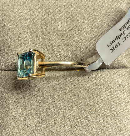 10K blue topaz square cut solitaire ring size N1/2 yellow gold hallmarked TGGC