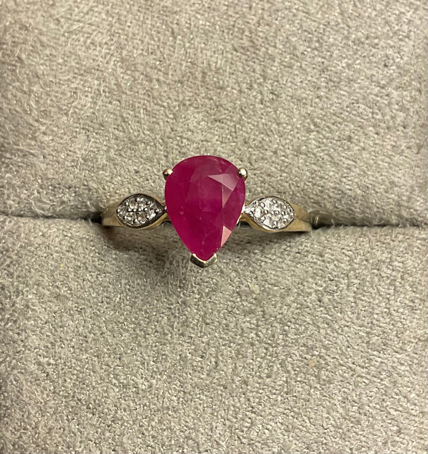 10K gold pear cut ruby and white zircon ring size P1/2 hallmarked TGGC