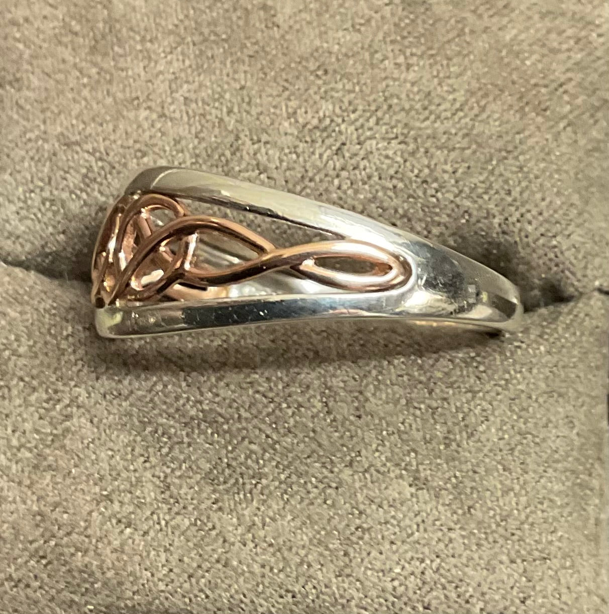 Clogau Welsh Royalty Celtic Knot ring size W in silver and rose gold RRP £250