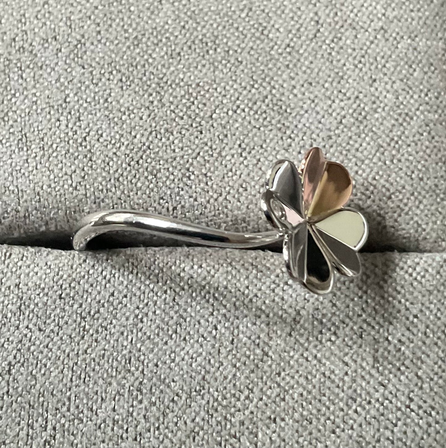 Cariad Pob Lwc Good Luck ring with white topaz in silver and rose gold sizes P and Q available