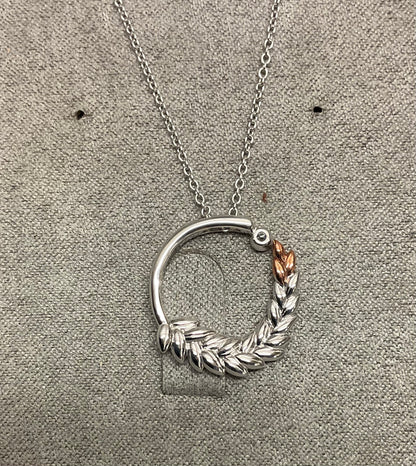 Clogau Lilibet Blue Topaz Circular necklace in silver and rose gold 18-22”