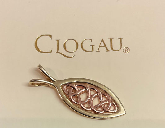 Clogau 9ct Queen Eleanor elliptical pendant in yellow and rose gold