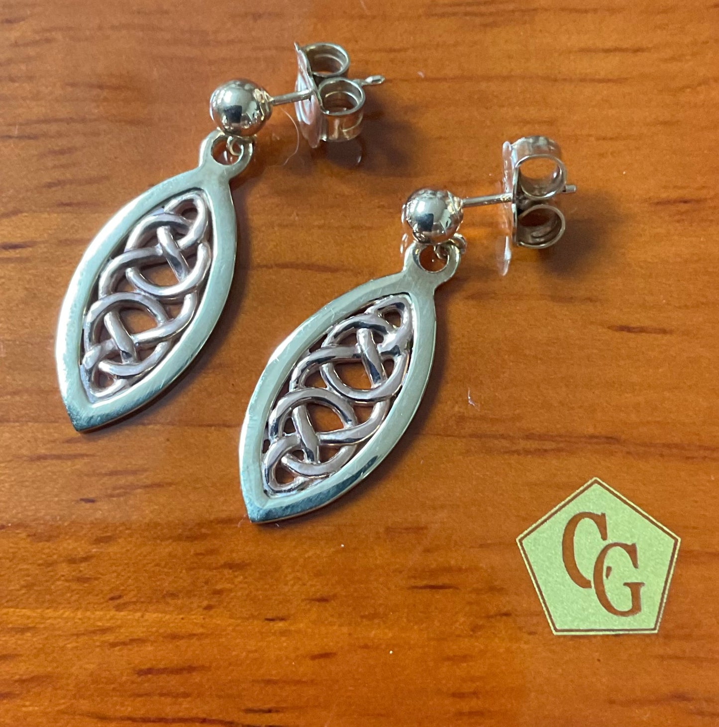 Clogau 9ct Queen Eleanor elliptical drop earrings in yellow and rose gold