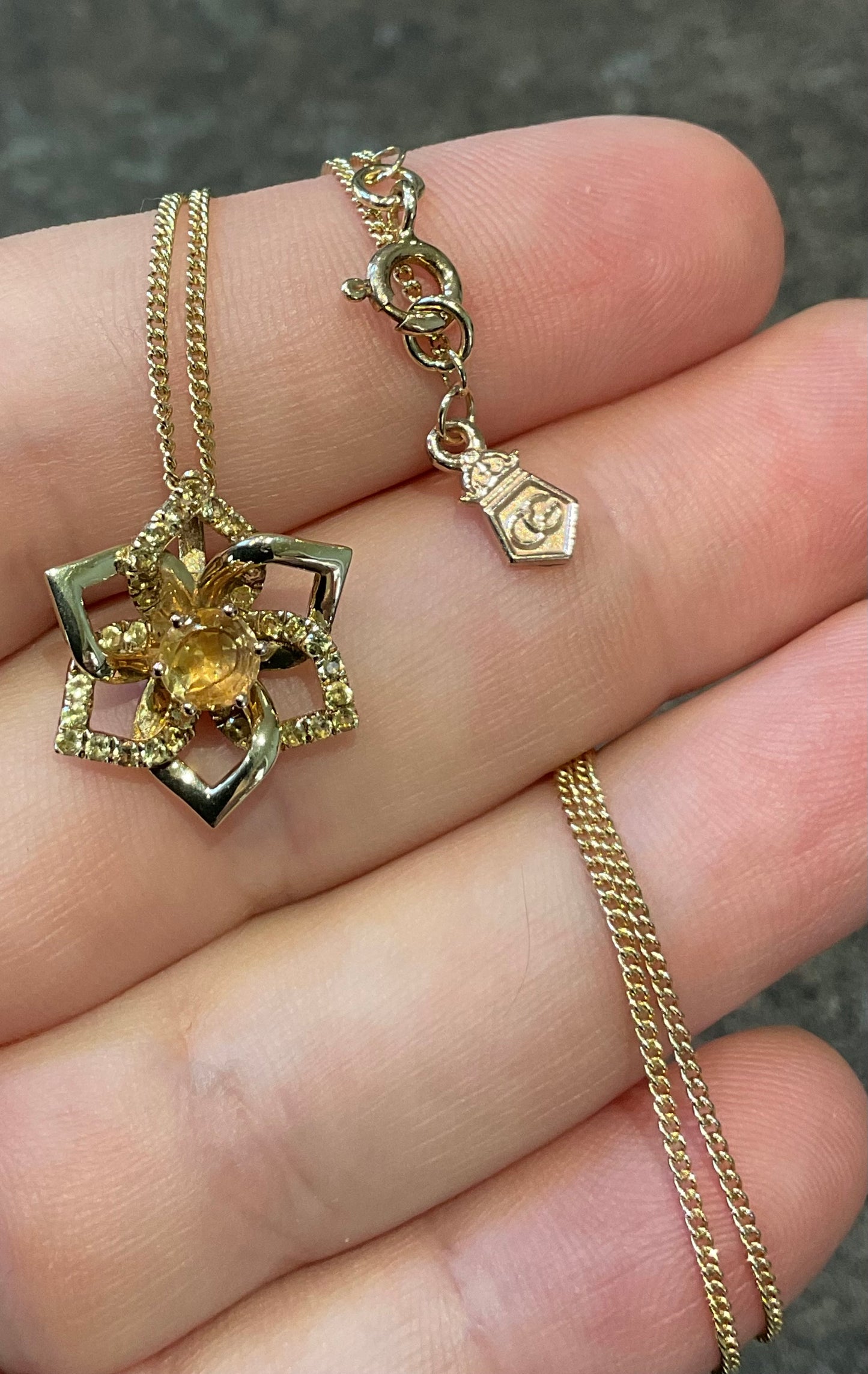 Clogau 9ct Eternal Daffodil Citrine pendant 18” necklace in yellow and rose gold