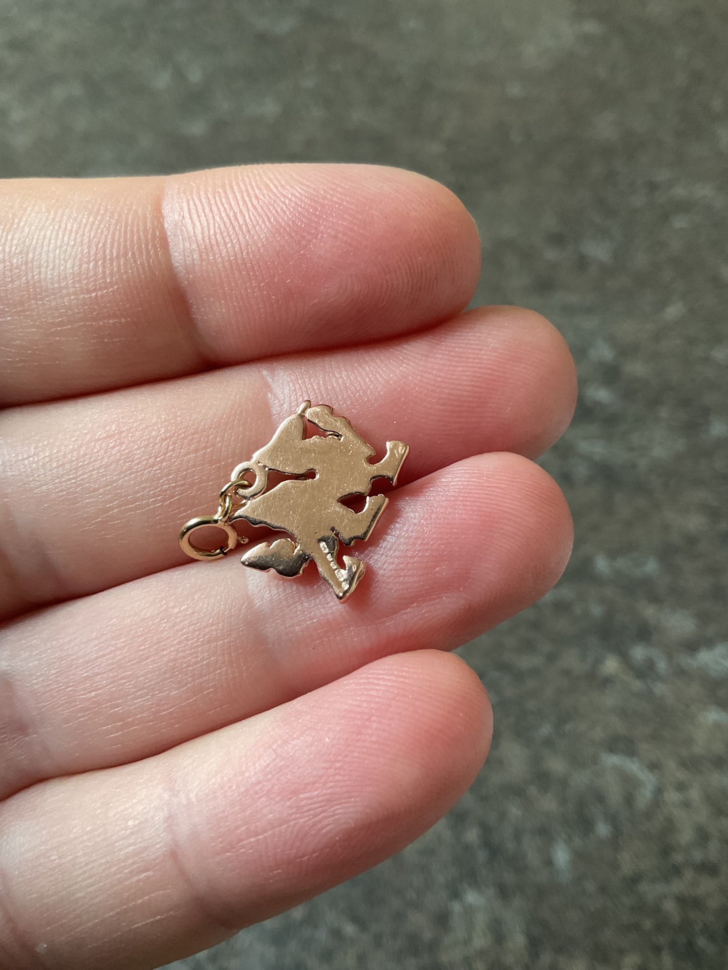 Vintage Clogau 9ct Welsh Lovespoon charm in yellow and rose gold (Dragon charm sold)
