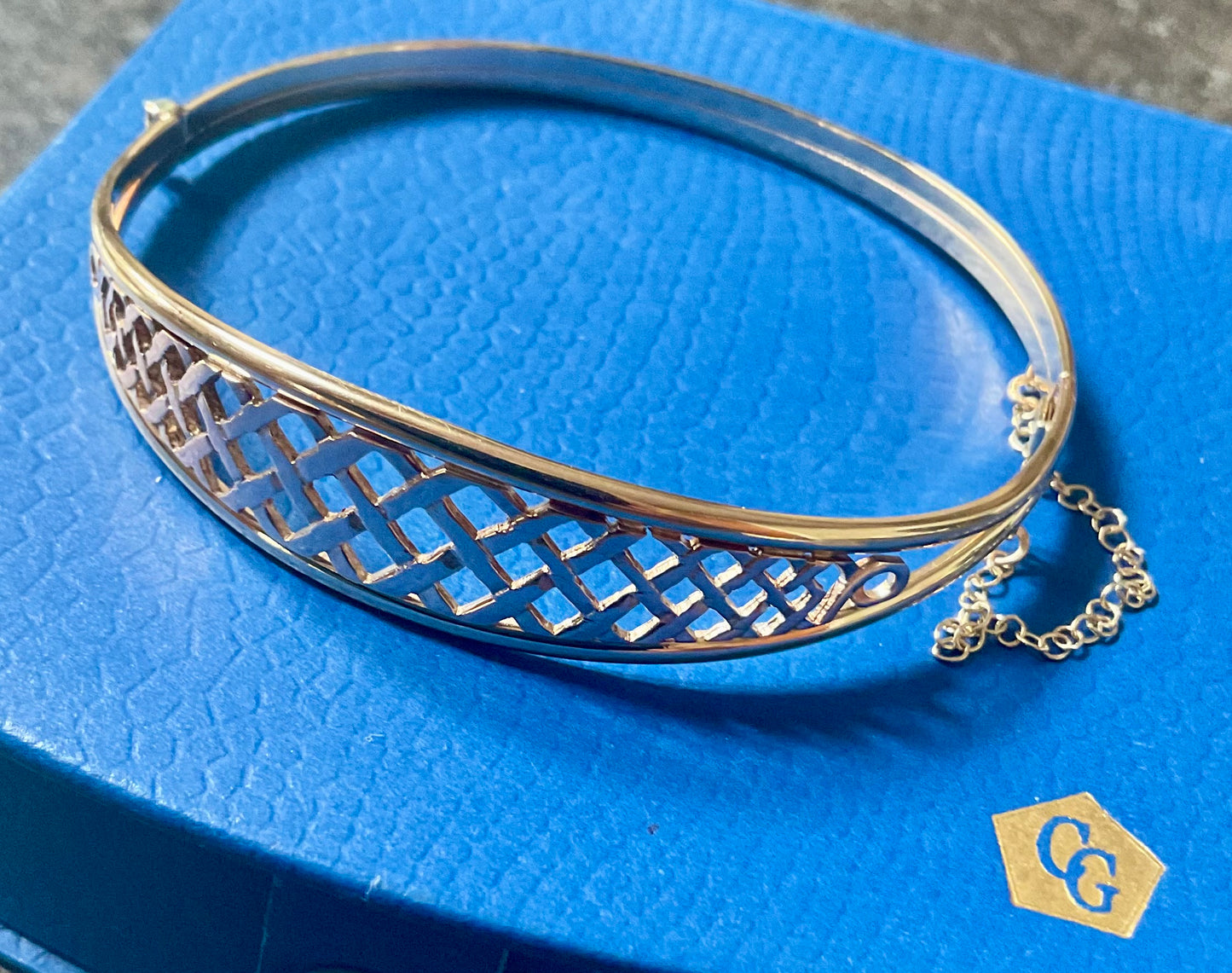 Vintage Clogau Lady Guinevere bangle necklace and earrings matching set in yellow and rose gold