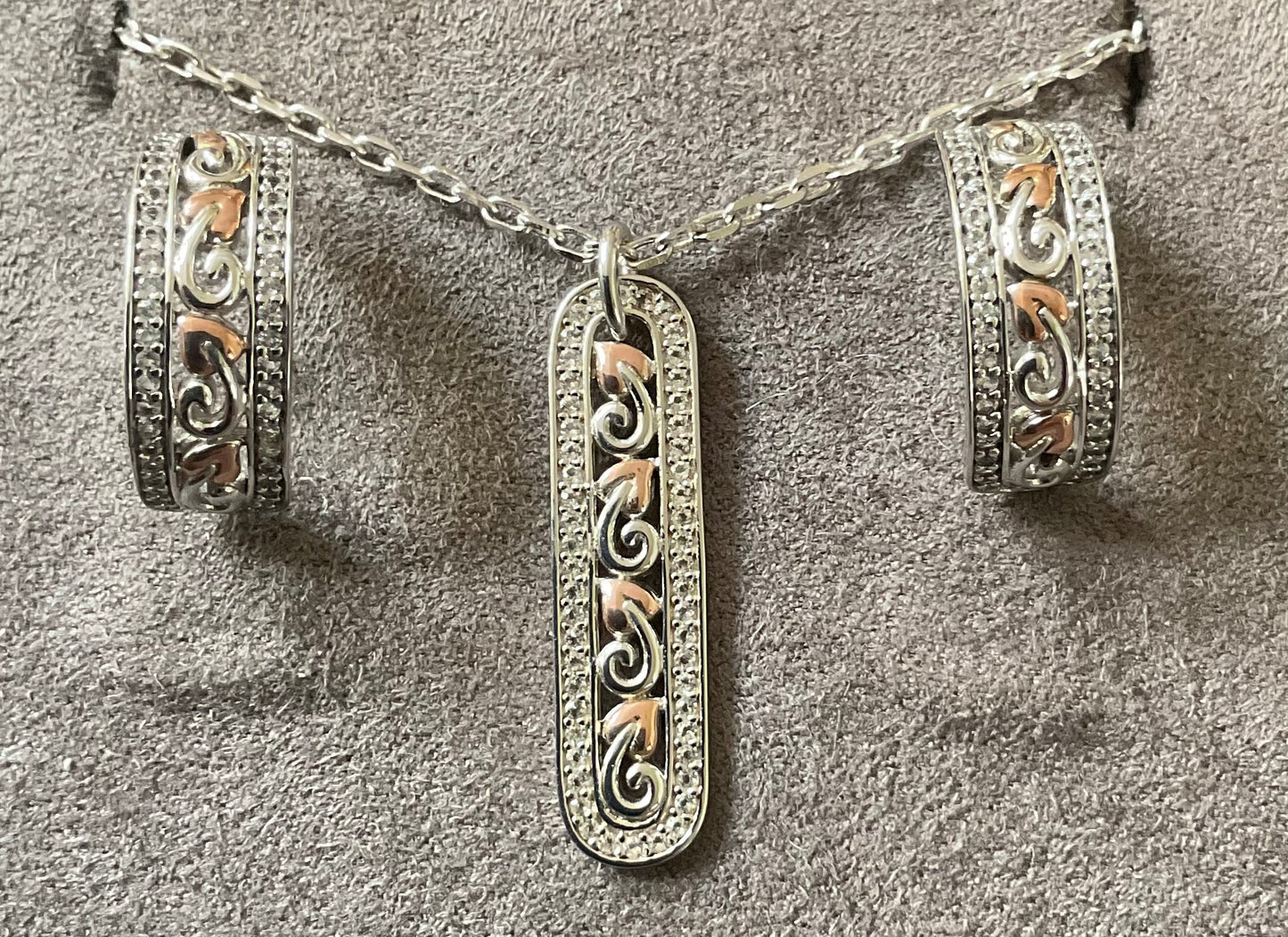 Clogau Tree of Life White Topaz Bar pendant 18-22” necklace in silver and rose gold