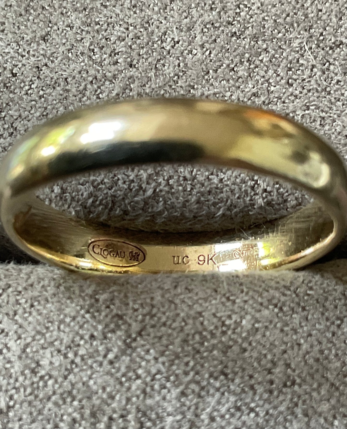 Clogau Promises 9ct Unisex Cariad 4mm wedding band ring size Q in yellow gold RRP £820