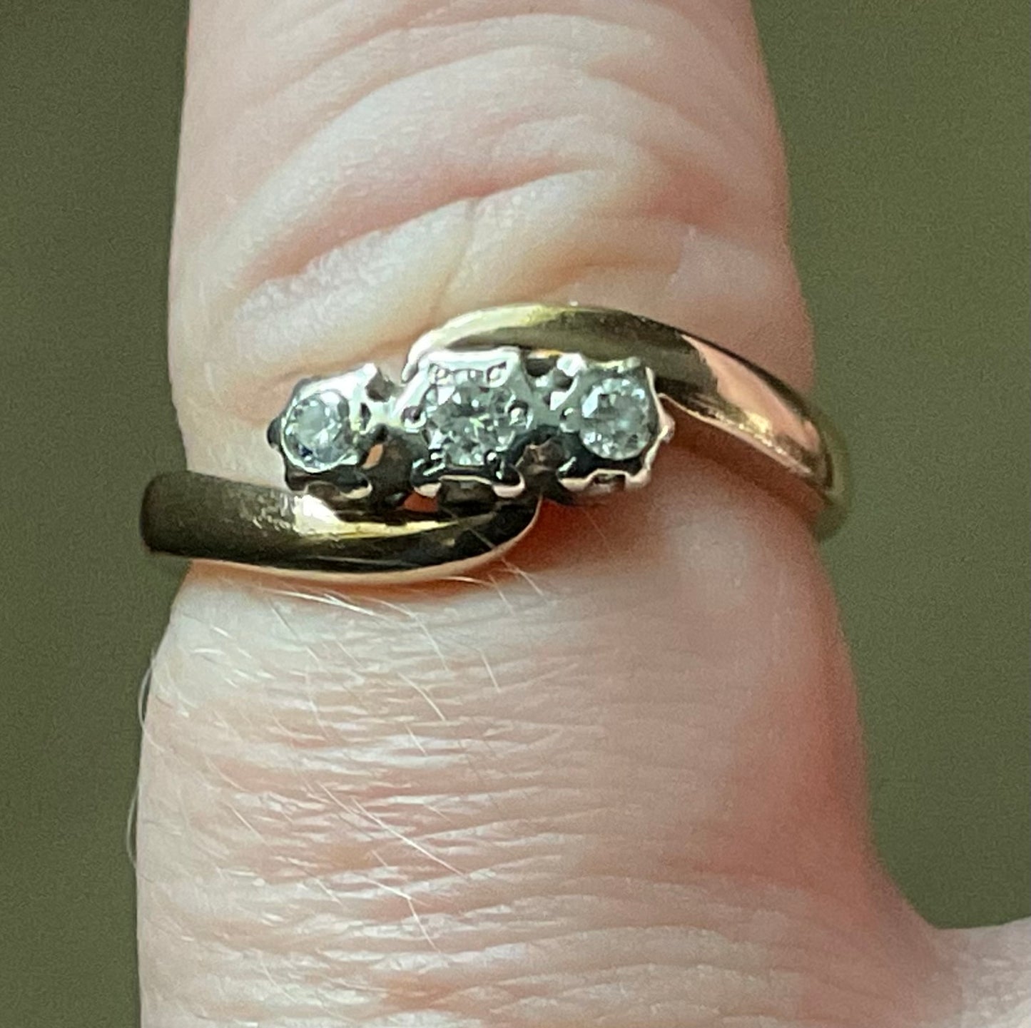 9ct vintage diamond illusion set trilogy bypass ring size L yellow gold London hallmarked