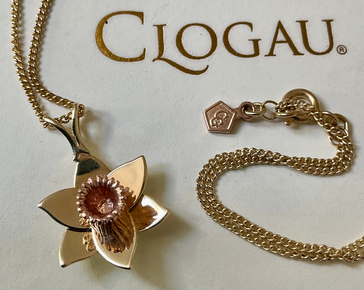 Clogau 9ct Daffodil pendant 18” necklace in yellow and rose gold 5.25g