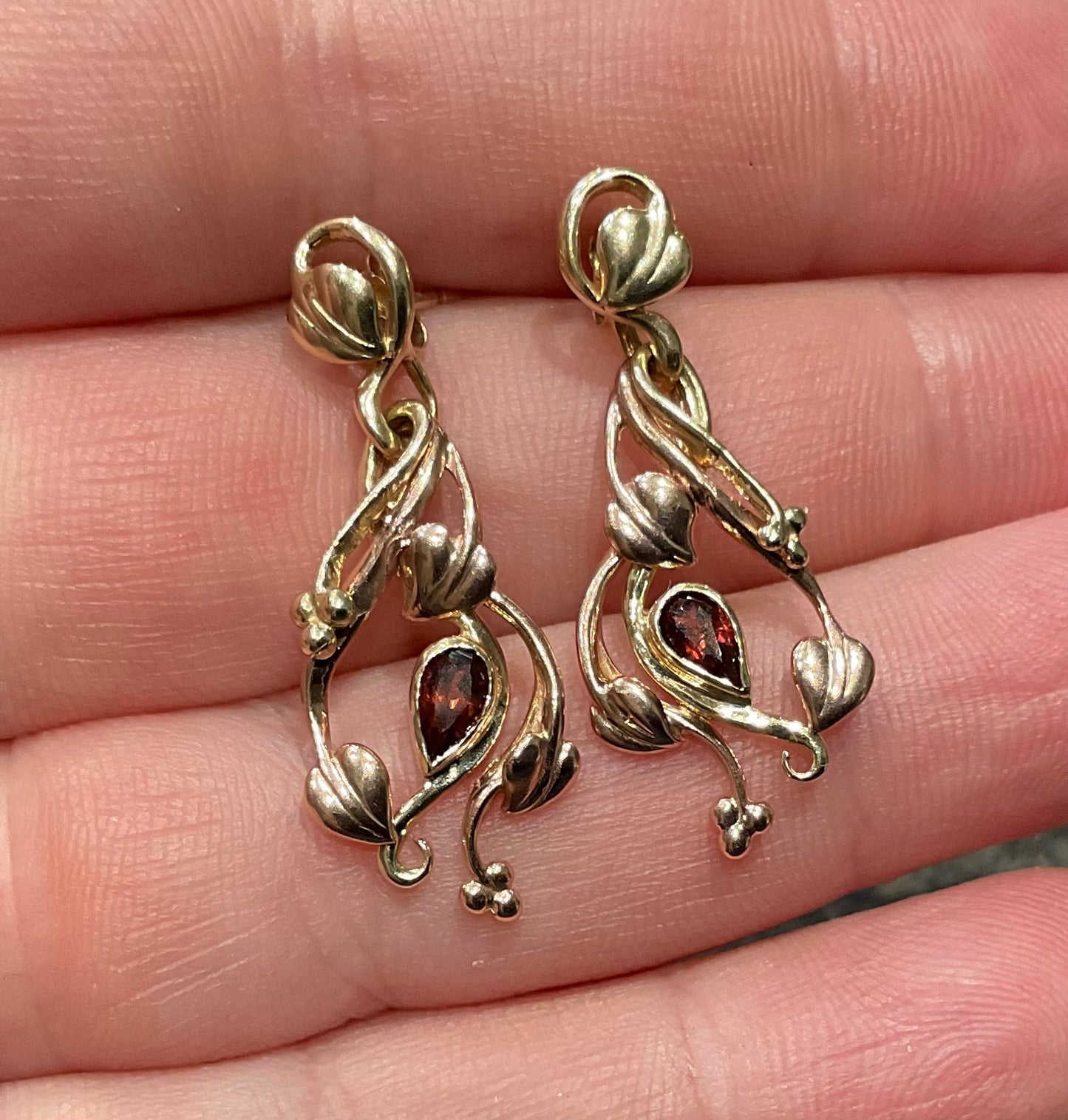 Vintage Clogau 9ct Garnet Tree of Life drop earrings from 1993 Birthstone range yellow and rose gold