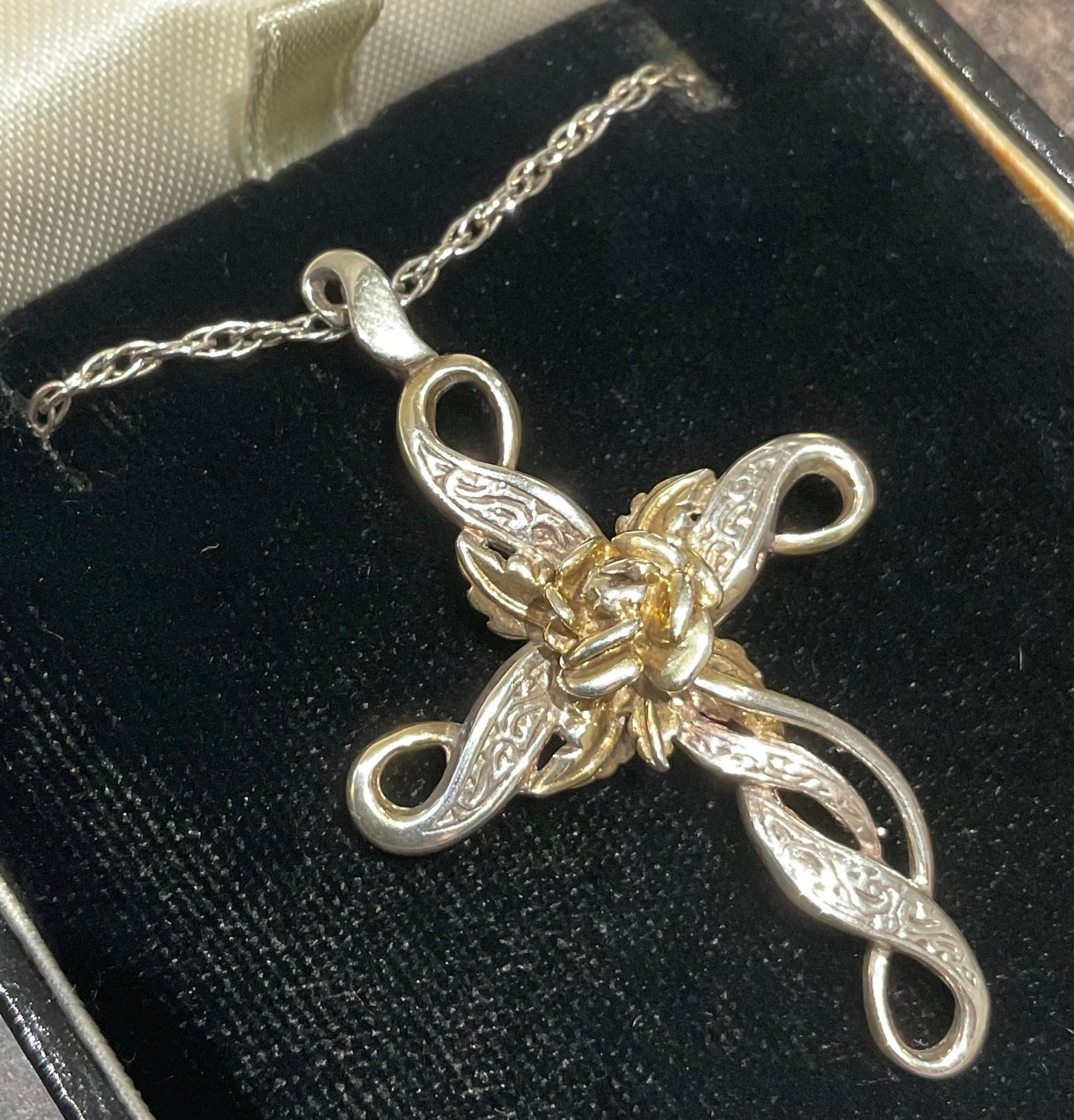Vintage Brooks & Bentley Lover’s Rose Cross pendant necklace 20” 925 sterling silver 22ct gold plated Hallmarked 1994