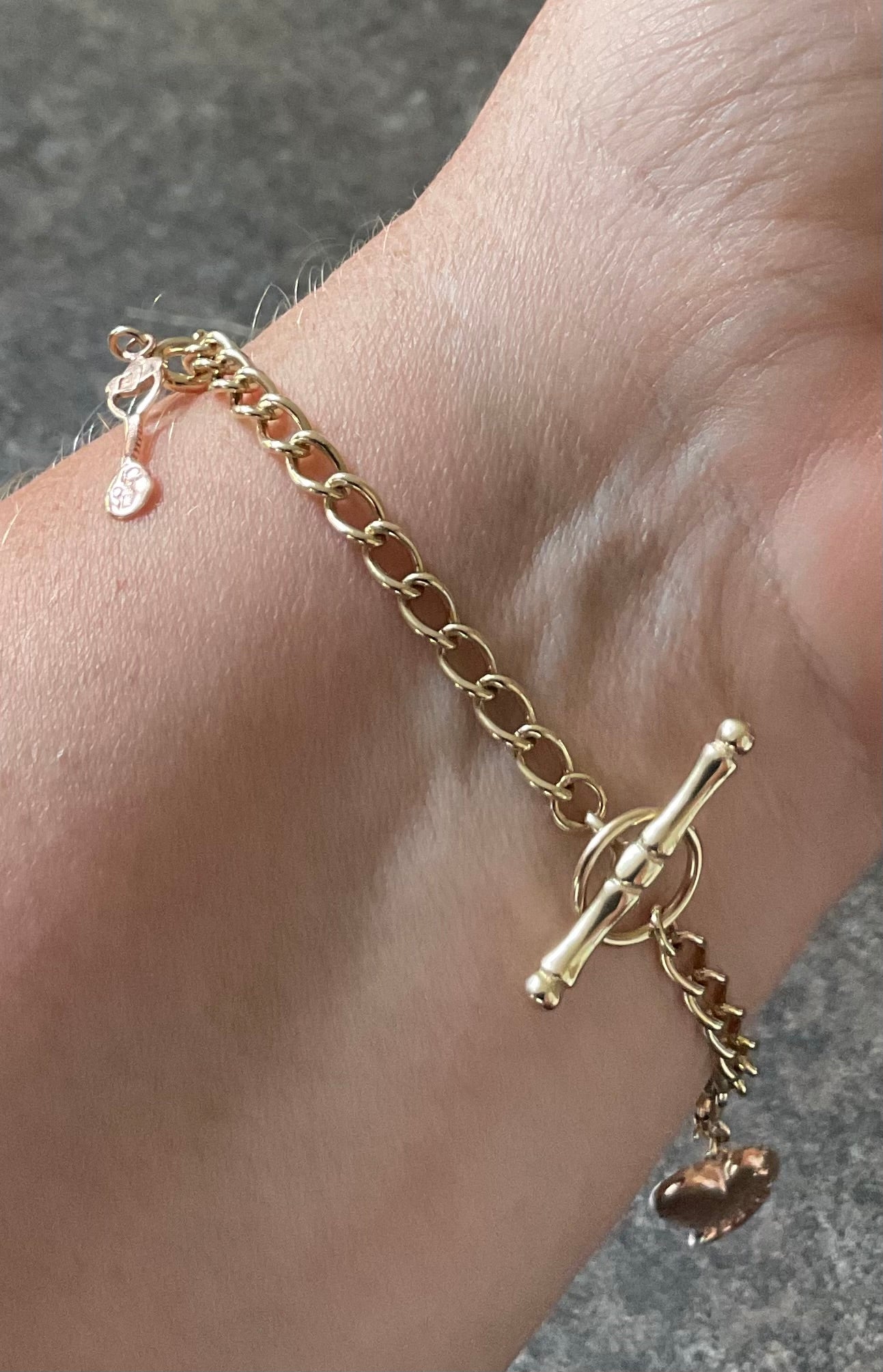 Vintage Clogau 9ct T-bar charm bracelet with 4 Clogau charms 19.5cm in yellow and rose gold