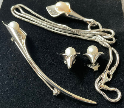 Handmade ARC 925 sterling silver Calla Lily and Pearl matching necklace, earrings and brooch set