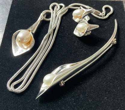 Handmade ARC 925 sterling silver Calla Lily and Pearl matching necklace, earrings and brooch set