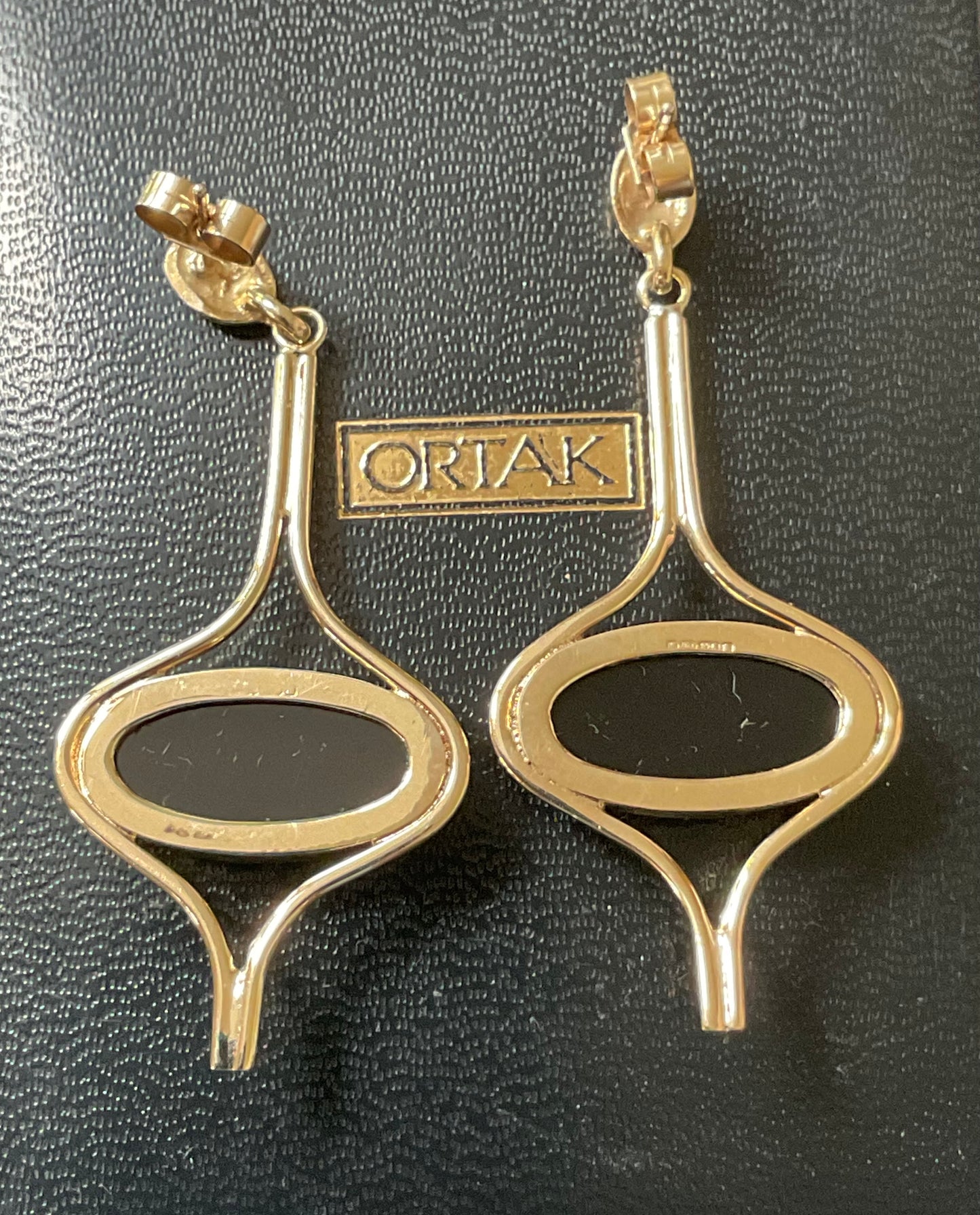 9ct Malcolm Grey ORTAK Opal 16” necklace & earrings in yellow gold original box