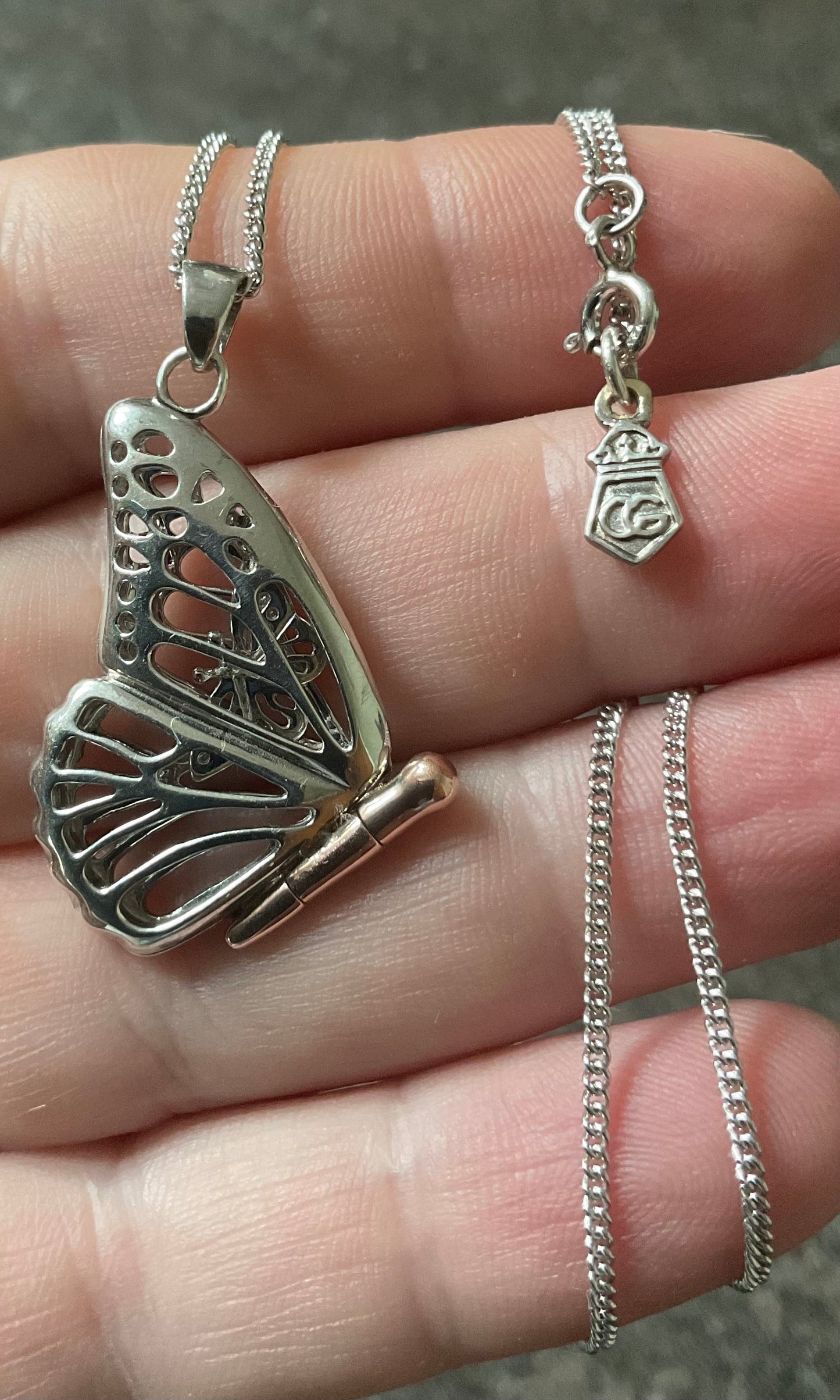 Clogau Large Butterfly locket pendant necklace 18-20” in silver and rose gold