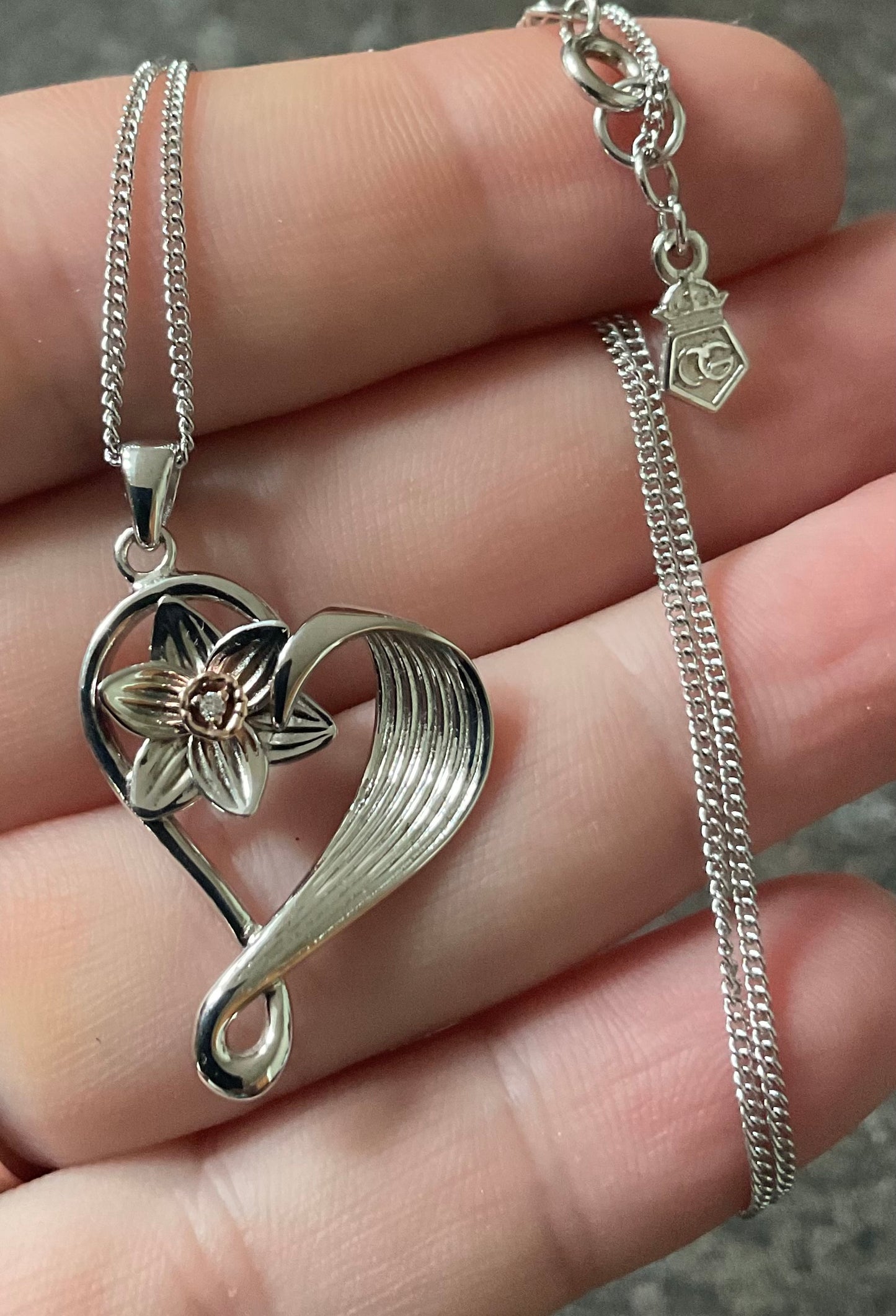 Clogau Diamond Daffodil Heart pendant necklace 18” in silver and rose gold