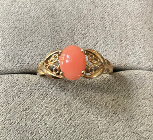Vintage 9ct Pink Coral solitaire ring size Q in hallmarked yellow gold QVC