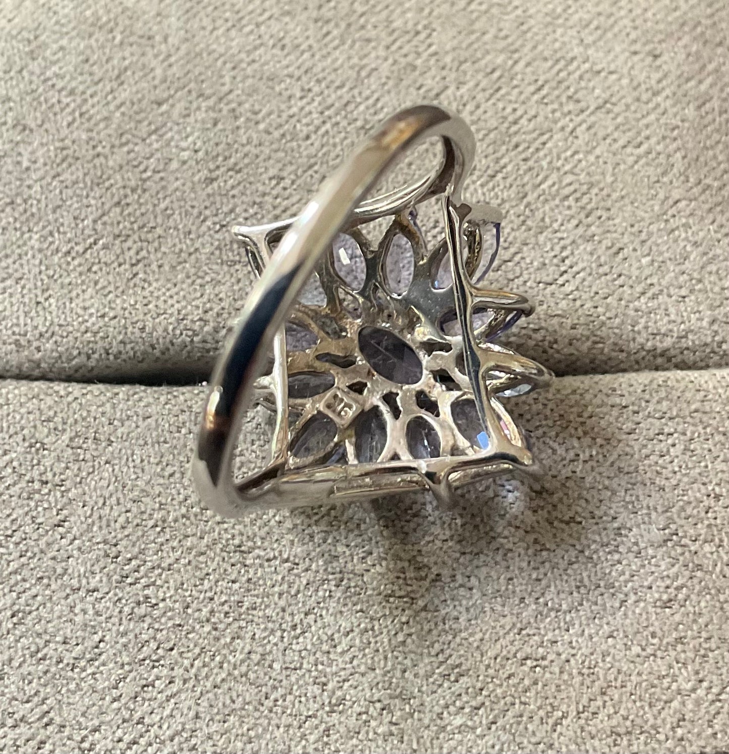 9ct Tanzanite Marquise cut cluster ring size O White gold bypass shoulders