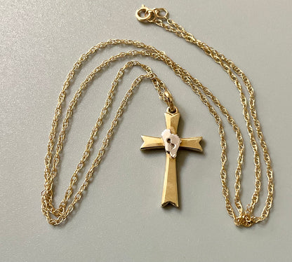 9ct Foot Prints in the Sand 'It was then that I carried you' 18" cross necklace