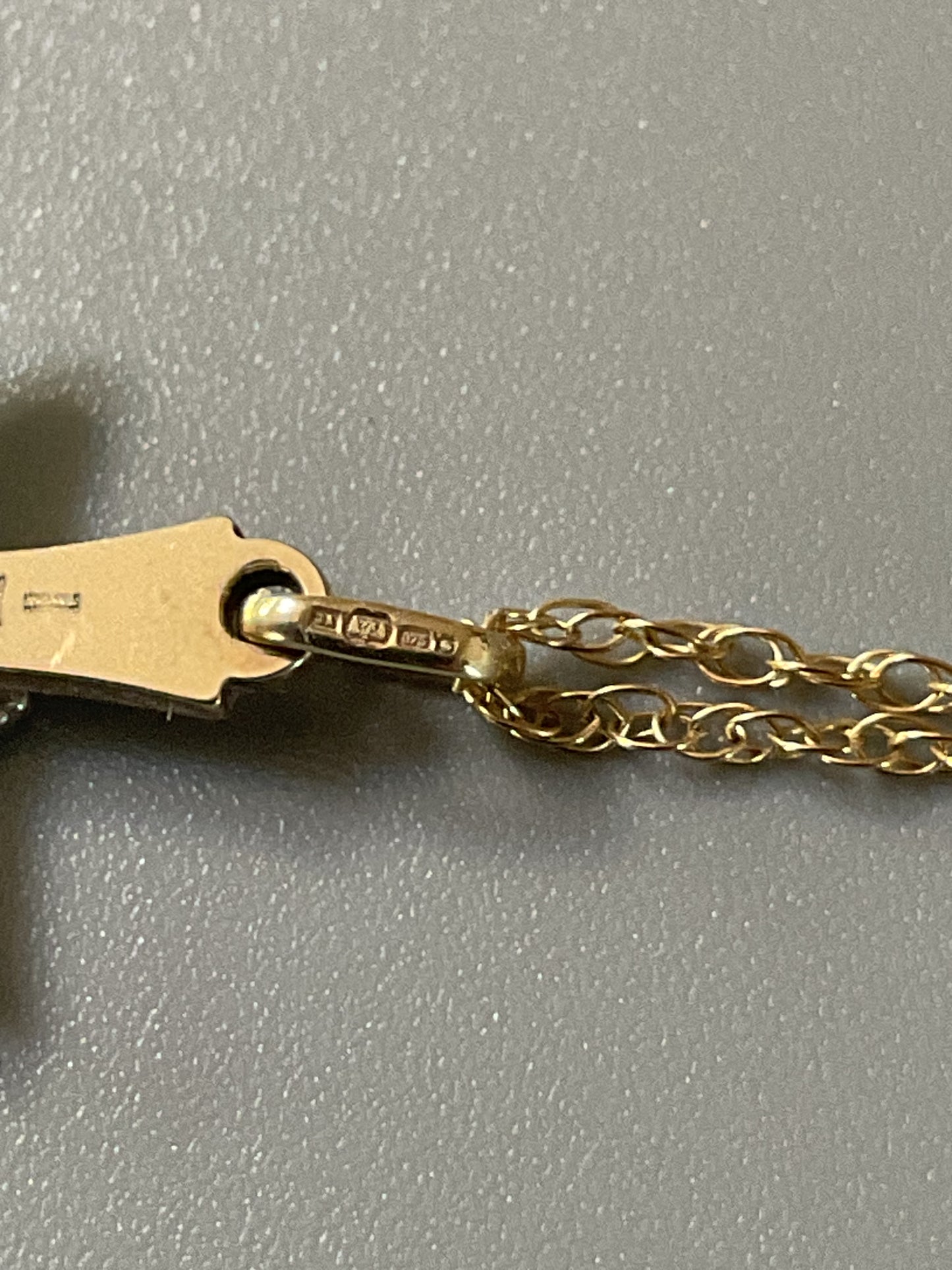 9ct Foot Prints in the Sand 'It was then that I carried you' 18" cross necklace