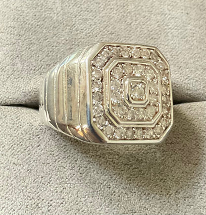 Mens 925 chunky CZ square ring size R1/2 Birmingham hallmark Sterling silver 10.02g Unisex
