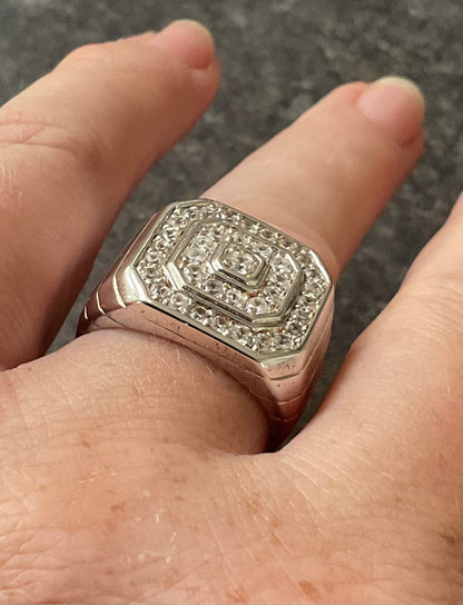 Mens 925 chunky CZ square ring size R1/2 Birmingham hallmark Sterling silver 10.02g Unisex