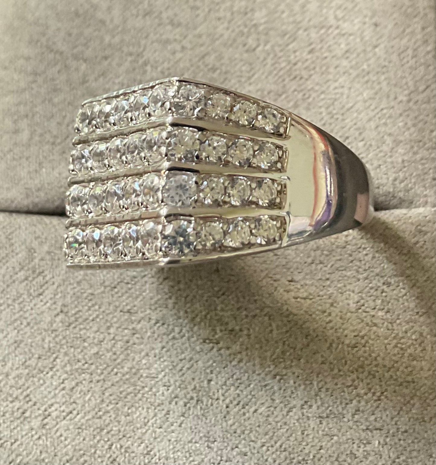 Mens 925 chunky CZ 4 row ring size V Sheffield hallmark sterling silver 9.38g Unisex