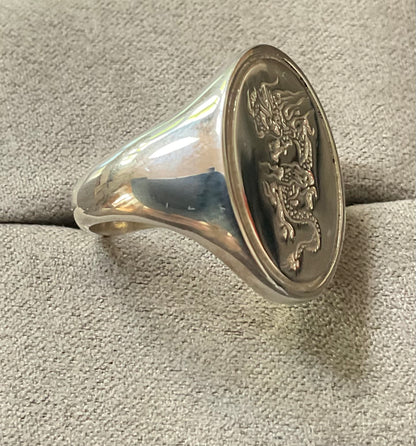 Mens 925 Chinese Dragon Large Oval ring size P Sheffield hallmark 10.72g Unisex Sterling silver